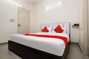 Collection O Ramji Grand Near Tdi Mall